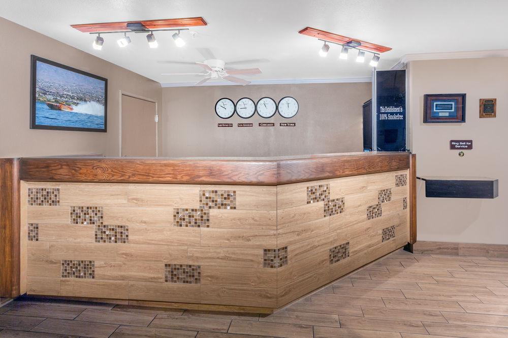 Travelodge By Wyndham Lake Havasu Lake Havasu City Dış mekan fotoğraf