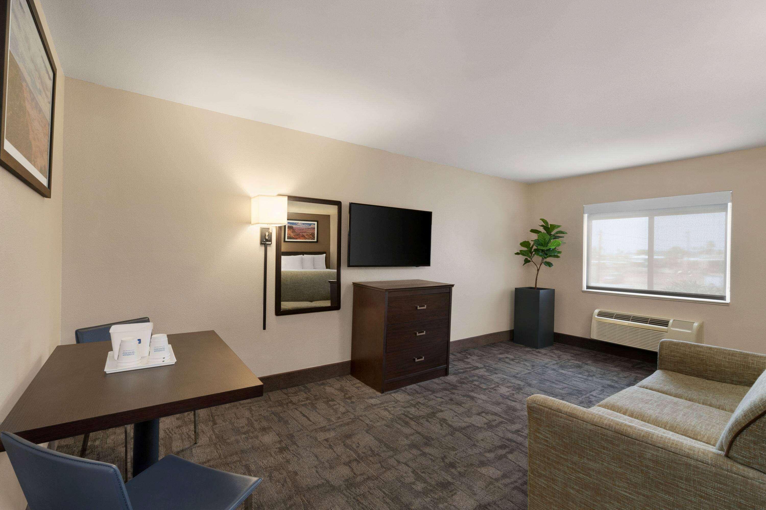 Travelodge By Wyndham Lake Havasu Lake Havasu City Dış mekan fotoğraf