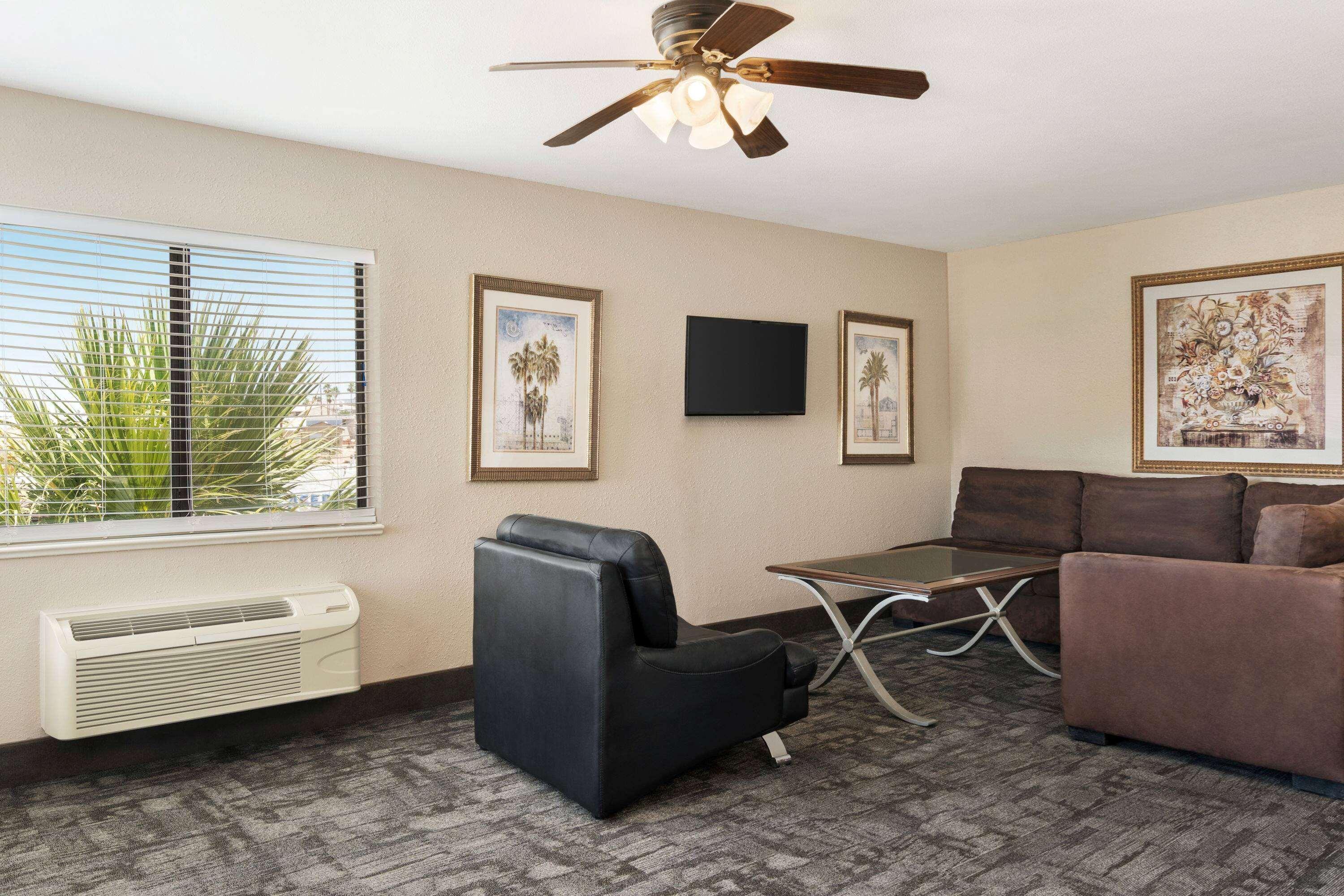 Travelodge By Wyndham Lake Havasu Lake Havasu City Dış mekan fotoğraf