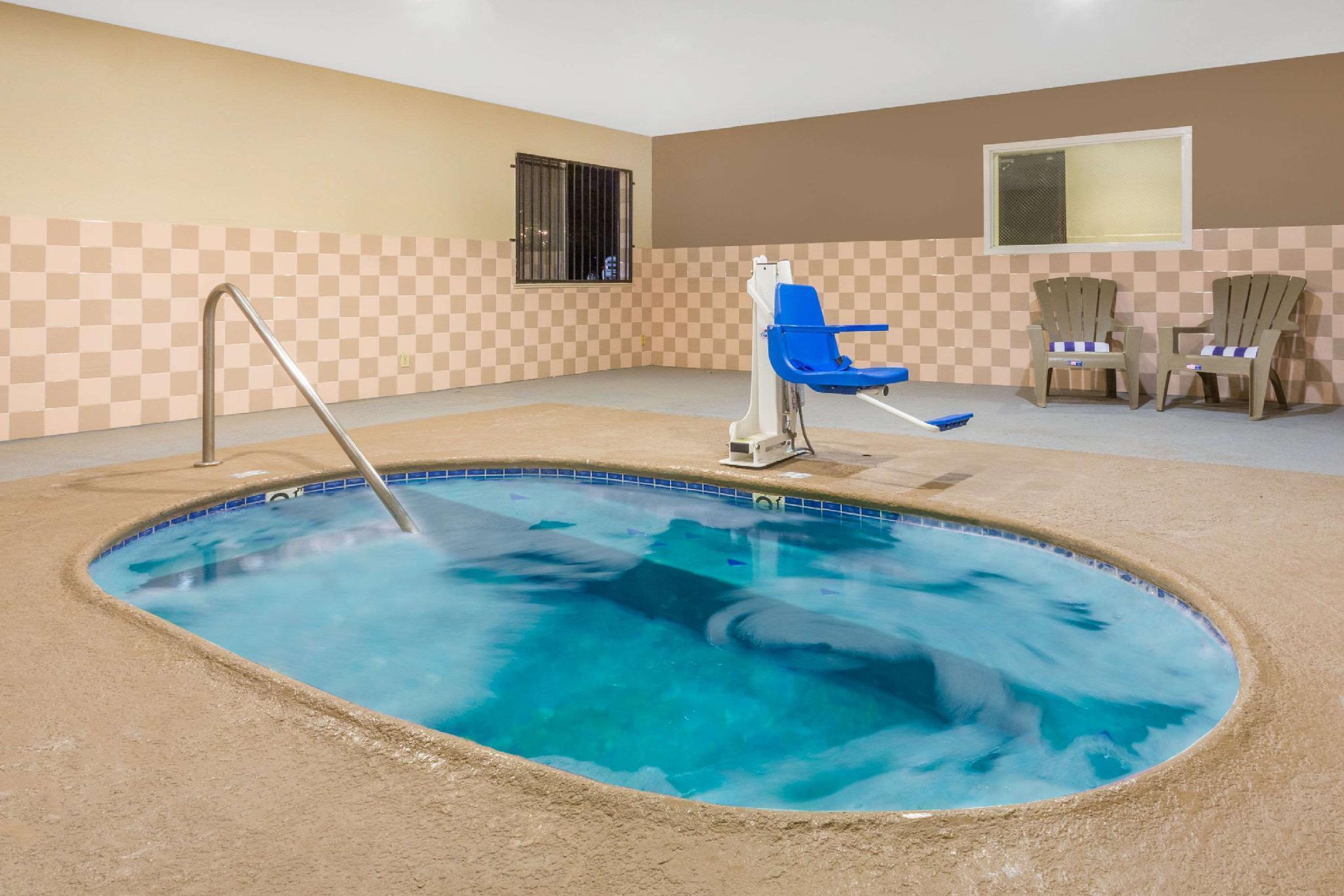 Travelodge By Wyndham Lake Havasu Lake Havasu City Dış mekan fotoğraf