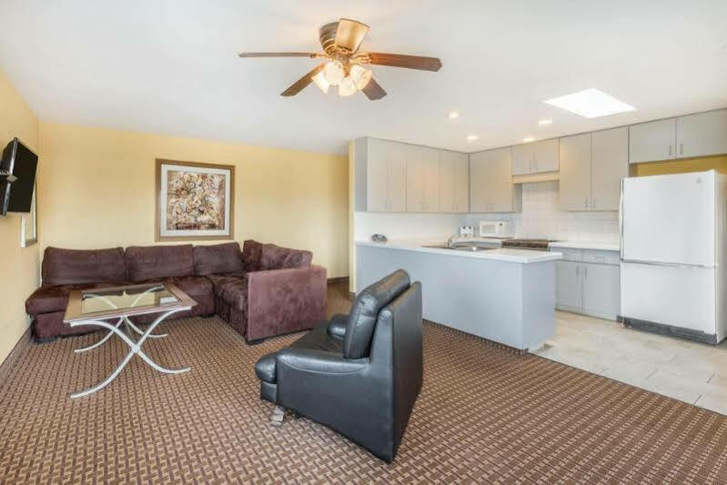 Travelodge By Wyndham Lake Havasu Lake Havasu City Dış mekan fotoğraf